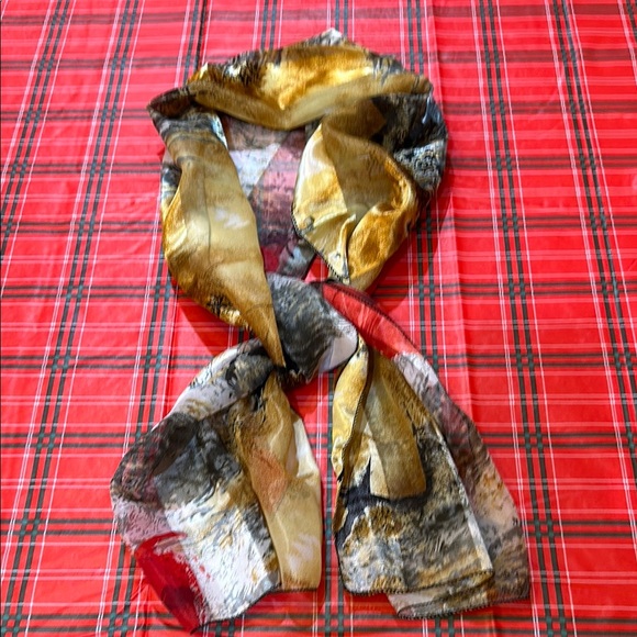 Elegant Multicolor Scarf - Picture 2 of 4